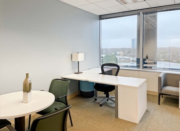 10 m² Shared workspace  in Oak Brook, IL, Oak Brook Pointe (60523) - 3 | MatchOffice