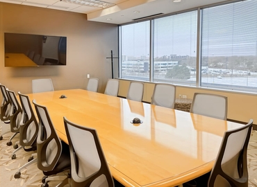 10 m² Coworking  in Oak Brook, IL, Oak Brook Pointe (60523) - 2 | MatchOffice.com