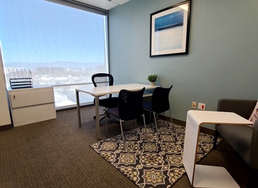 10 m² Serviced office in Newport Beach, CA, 4695 MacArthur Court (92660) - 3 | MatchOffice