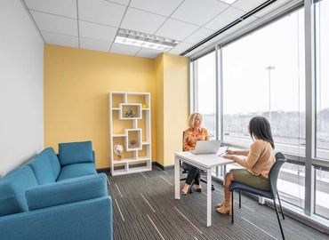 10 m² Business center in Schaumburg, IL, 10 North Martingale Road (60173) - 7 | MatchOffice.com