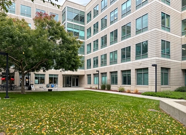 10 m² Co-working  in Pleasanton, CA, 6200 Stoneridge Mall Road (94588) - 10 | MatchOffice.com