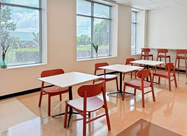  Conference room in Hoffman Estates, IL, 5400 Prairie Stone Parkway (60192) - 6 | MatchOffice.com