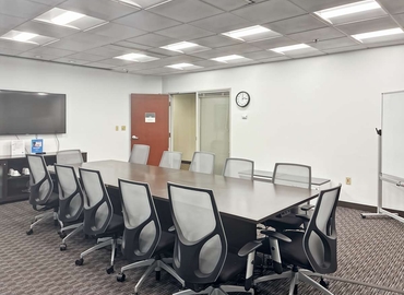  Conference space in Indianapolis, IN, 9465 Counselors Row (46240) - 2 | MatchOffice