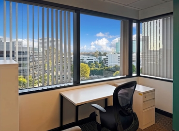  Conference room in El Segundo, CA, 400 Continental Boulevard (90245) - 10 | MatchOffice