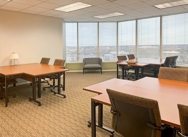  Meeting room in Oakbrook Terrace, IL, 18 West 140 Butterfield Rd (60181) - 7 | MatchOffice