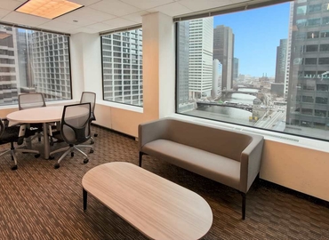  Conference room in Chicago West Loop, IL, 10 South Riverside Plaza (60606) - 7 | MatchOffice