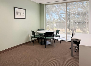 Conference room in Tampa, FL, 3001 North Rocky Point Drive East (33607) - 9 | MatchOffice.com