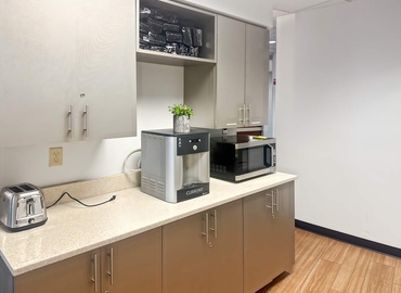  Meeting room in Tampa, FL, 2202 Northwest Shore Boulevard (33607) - 5 | MatchOffice