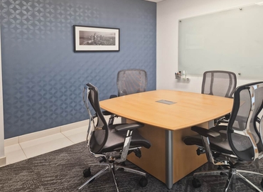  Meeting room in Chicago Gold Coast, IL, 939 West North Avenue (60642) - 11 | MatchOffice.com