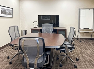  Meeting room in Atlanta Cumberland-Vinings, GA, 1000 Parkwood Circle (30339) - 8 | MatchOffice.com