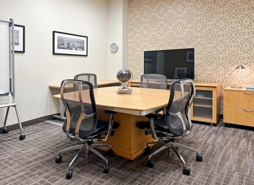  Conference hall in Valencia, 	CA, 25350 Magic Mountain Parkway (91355) - 2 | MatchOffice.com