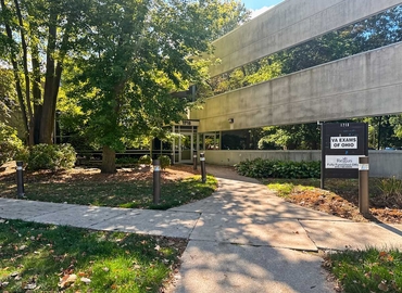  Conference hall in Maumee, OH, 1715 Indian Wood Circle (43537) - 0 | MatchOffice.com