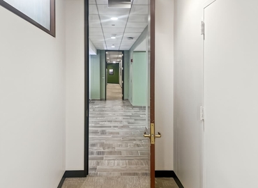  Convention center in Chicago West Loop, IL, 125 South Wacker Drive (60606) - 1 | MatchOffice.com