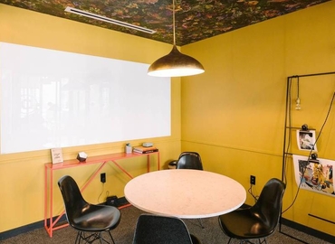 917 m² Business space in Miami, FL, 78 SW 7th Street (33130) - 2 | MatchOffice.com