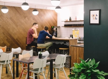 538 m² Business center place up for rent in New York City, NY, 1460 Broadway (10036) - 3 | MatchOffice.com