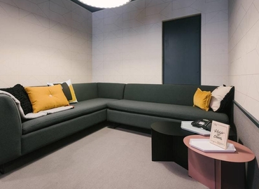 907 m² Business space building available to rent in New York City, NY, 12 East 49th Street (10017) - 1 | MatchOffice.com