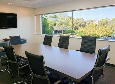  Conference room in Carlsbad, CA, 2131 Palomar Airport Rd (92011) - 2 | MatchOffice.com