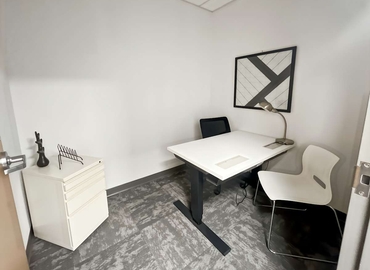  Meeting room in Boston, MA, 1053 Farmington Avenue (06032) - 3 | MatchOffice