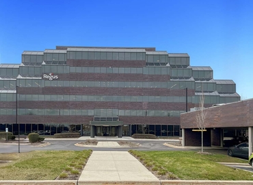  Conference room in Oak Brook, IL, 999 Oakmont Plaza Drive (60559) - 0 | MatchOffice