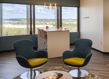  Meeting room in Cleveland, OH, 11260 Chester Rd (45246) - 3 | MatchOffice.com