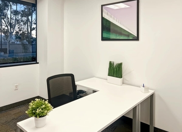  Conference center in San Diego, CA, 16868 Via Del Campo Ct. (92127) - 7 | MatchOffice.com