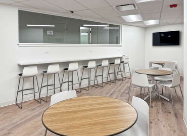  Conference room in Chicago, IL, 2828 N Clark St (60453) - 7 | MatchOffice
