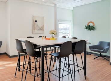  Meeting room in Lawrence, NJ, 2564 US Highway 1 (08648) - 11 | MatchOffice