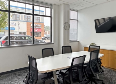  Convention center in Lakeville, MN, 20731 Holyoke Ave (55044) - 2 | MatchOffice.com