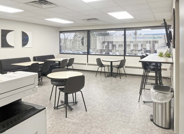  Meeting room in Maumee, OH, 3950 Sunforest Ct (43623) - 1 | MatchOffice.com