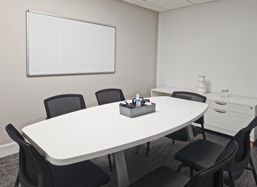  Conference room in Strongsville, 7055 Engle Rd (44130) - 2 | MatchOffice.com