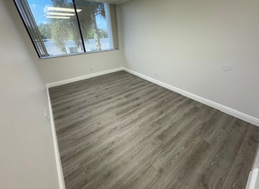 Office Palm Beach Lakes Boulevard 2001 33409 West Palm Beach, FL