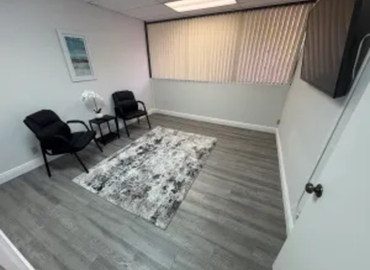Office Northlake Boulevard 4362 33410 Palm Beach Gardens, FL