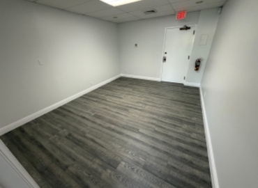 Office Northlake Boulevard 4360 33410 Palm Beach Gardens, FL