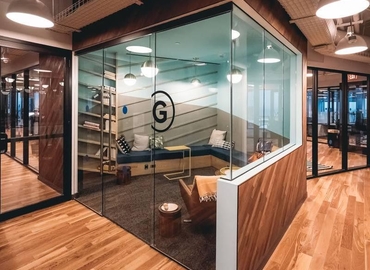 1431 m² Business space in Austin, TX, 3300 N Interstate 35 (78705) - 3 | MatchOffice.com