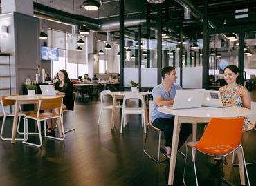 923 m² Serviced office place for rent in Los Angeles, CA, 7083 Hollywood Boulevard (90028) - 2 | MatchOffice.com