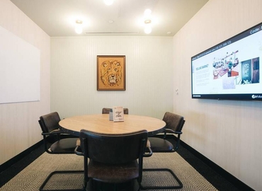 151 m² Business space building for rent in Long Beach,	 CA, 100 W Broadway (90802) - 2 | MatchOffice.com