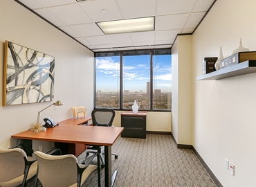 250 m² Business space place up for rent in Houston Central, TX, One Riverway (77056) - 0 | MatchOffice.com