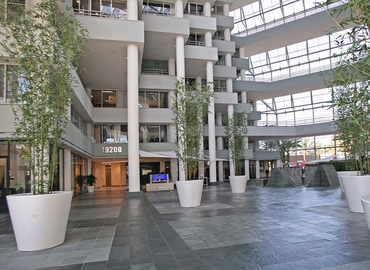 900 m² Serviced office place up for rent in Irvine, CA, 19200 Von Karman Ave (92612) - 1 | MatchOffice