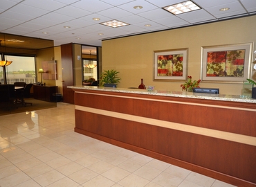 1000 m² Business park in Cincinnati, OH, 250 East 5th Street (45202) - 1 | MatchOffice.com