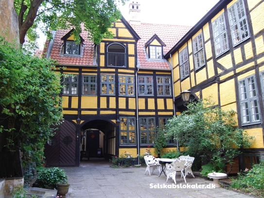 Store Kannikestræde 10, 1169 København K
