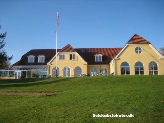 Nødebovej 26, 3480 Fredensborg