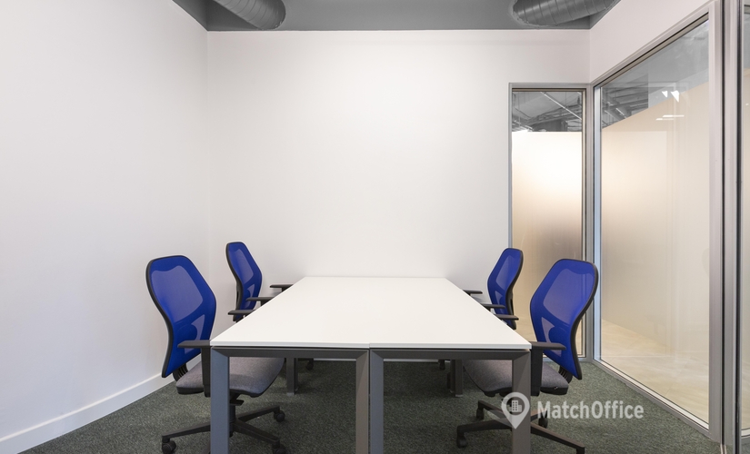 15 m² Conference center in Baku, Tbilisi prospekti 35 (1065) - 1 | MatchOffice.com