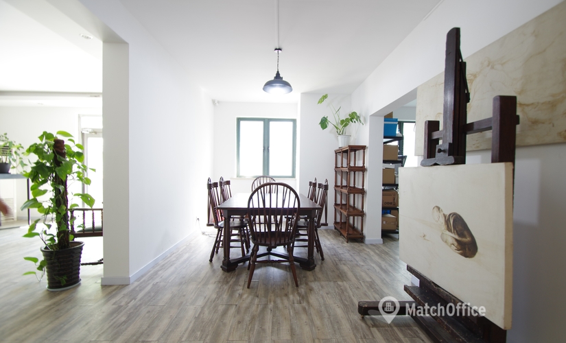 1000 m² Shared office  in Shanghai, Xuhui, Panyu Rd (200335) - 1 | MatchOffice