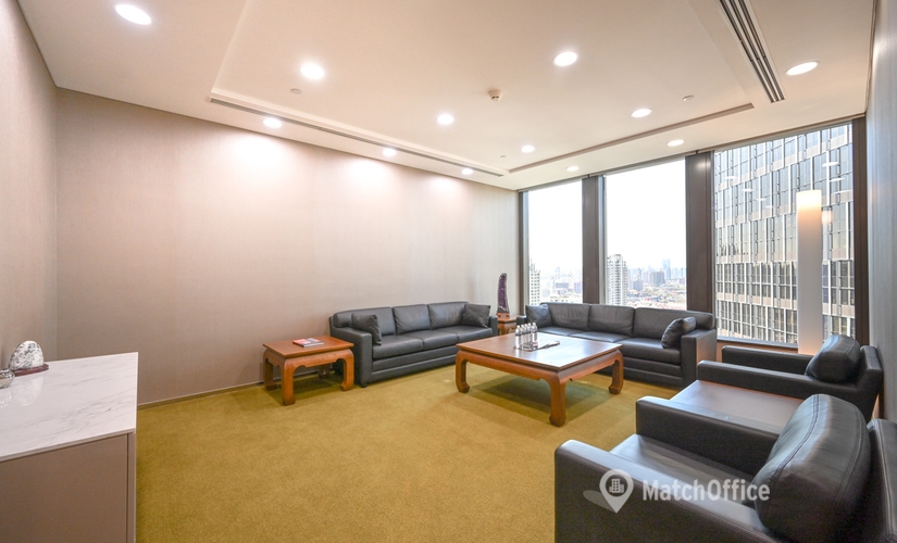 200 m² Serviced office property up for rent in Shanghai, Huangpu, Level 23 & 25 (200021) - 1 | MatchOffice