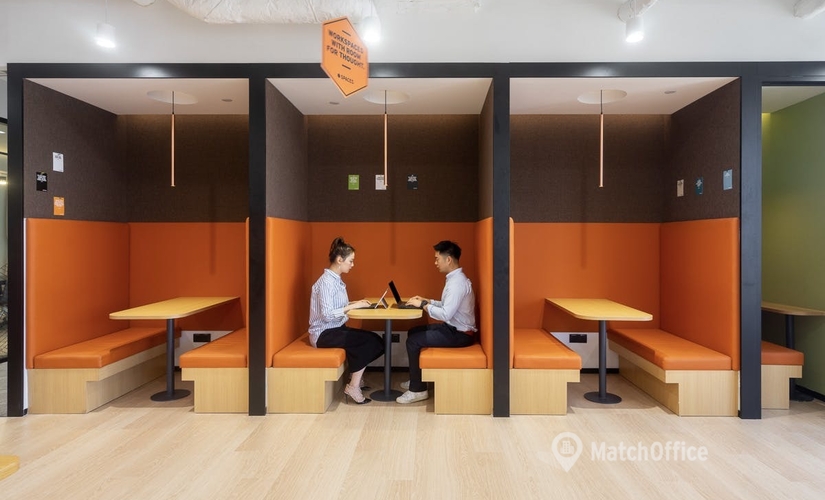 130 m² Serviced office building up for rent in Shanghai, Huangpu, 168 Hubin Road (201100) - 4 | MatchOffice