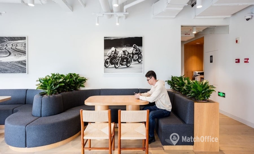 40 m² Business center building up for rent in Guangzhou, Zhongshan 6th Road 232-258 (510045) - 1 | MatchOffice