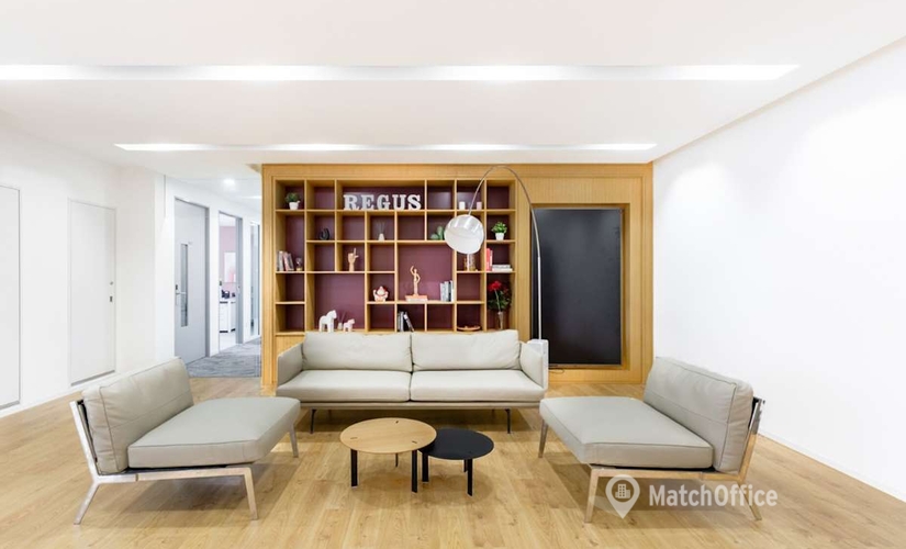 10 m² Co-working  in Shanghai, Pudong, 1000  Lujiazui Ring Road (200120) - 4 | MatchOffice