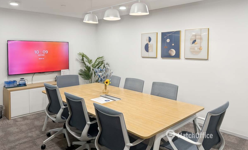 10 m² Shared workspace  in Shanghai, Changning, No. 500 Yan An Xi Road (200050) - 2 | MatchOffice.com