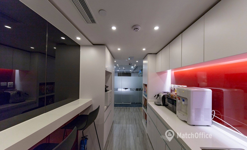 Business center New Mandarin Plaza, Science Museum Road 14 Kowloon