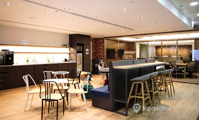 Business center 16/F, Man Yee Building  Central, Hong Kong